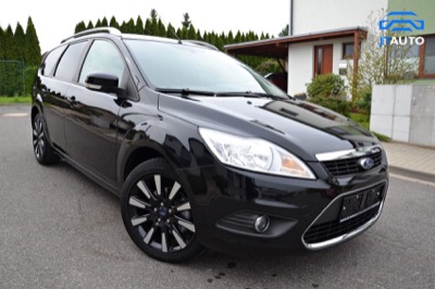 Ford Focus 1.6 Ti-VCT Black Magic TOP Stav
